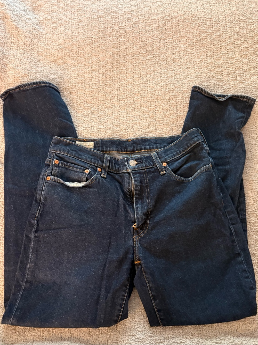 Levi's Men's Straight Leg Jeans in Dark Blue